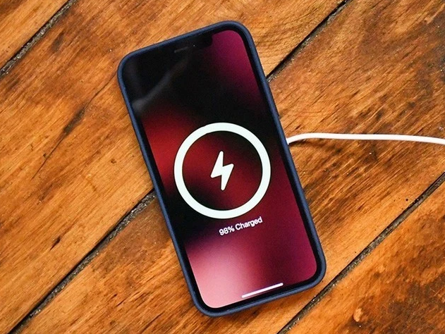 文县苹果手机维修分享iPhone 12可以随便充电吗 